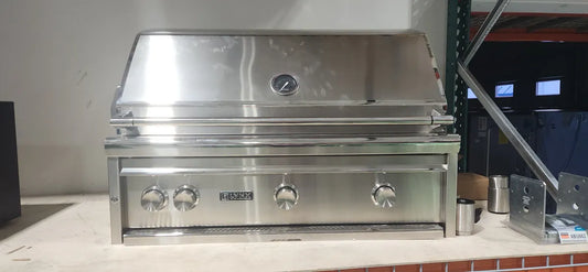 Lynx - 36” Professional Built in Grill with 1 Trident Infrared Burner and 2 Ceramic Burners and Rotisserie