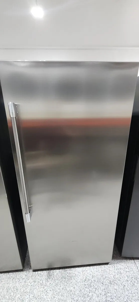 Frigidaire Professional Single-Door Refrigerator